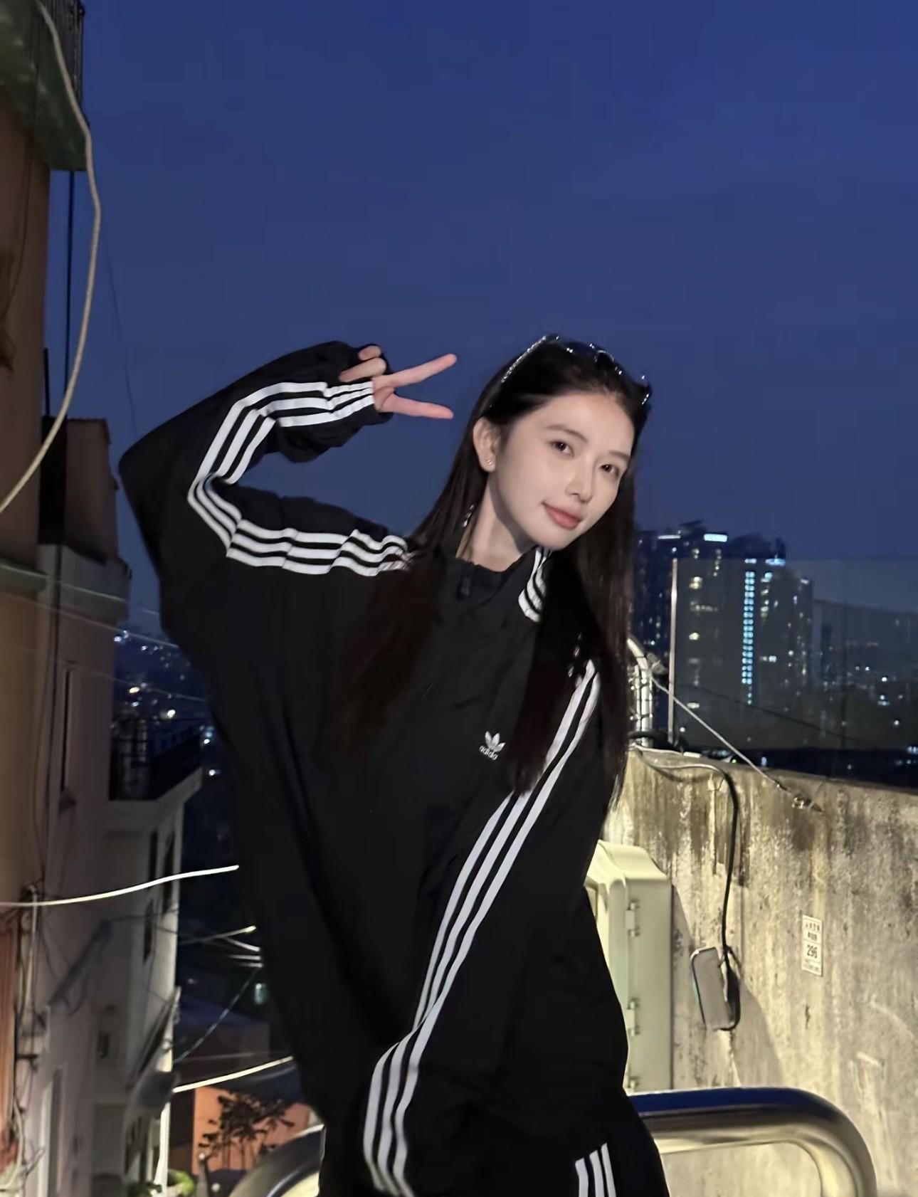 方圆这套运动风阿迪穿搭真的绝了!😻